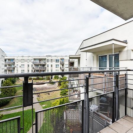 Ursus Pleasant Apartment Varsó Kültér fotó
