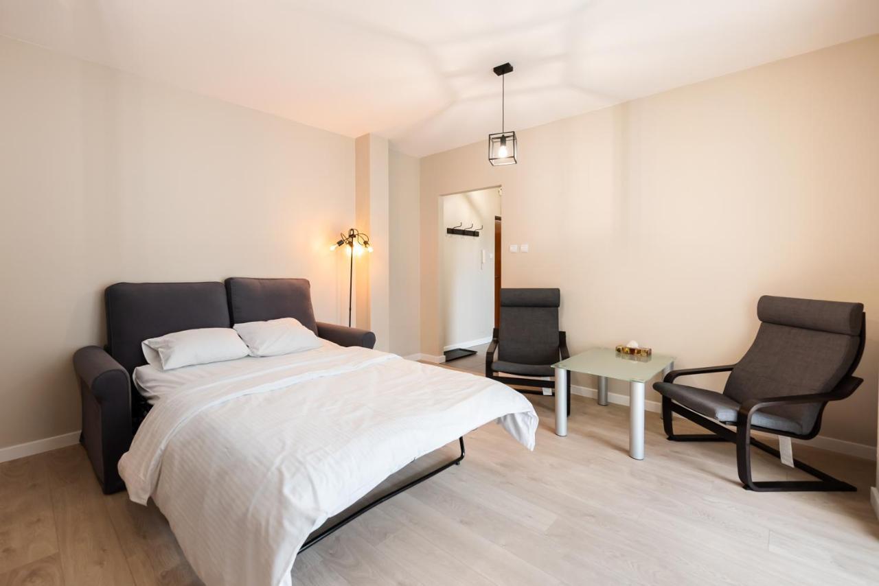 Ursus Pleasant Apartment Varsó Kültér fotó